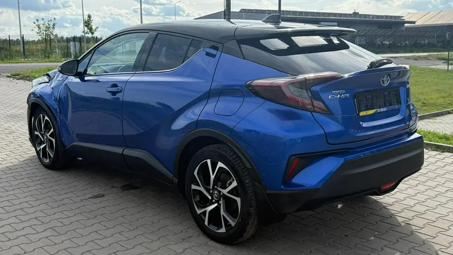 TOYOTA C-HR -