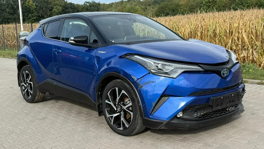 TOYOTA C-HR -