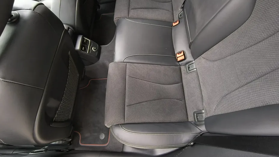 AUDI S3 Sportback -