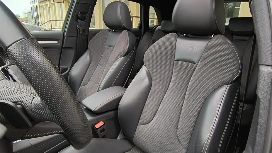 AUDI S3 Sportback -