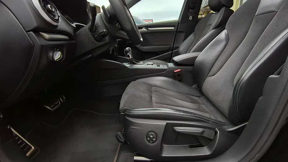AUDI S3 Sportback -