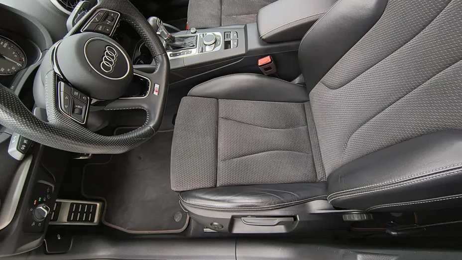 AUDI S3 Sportback -