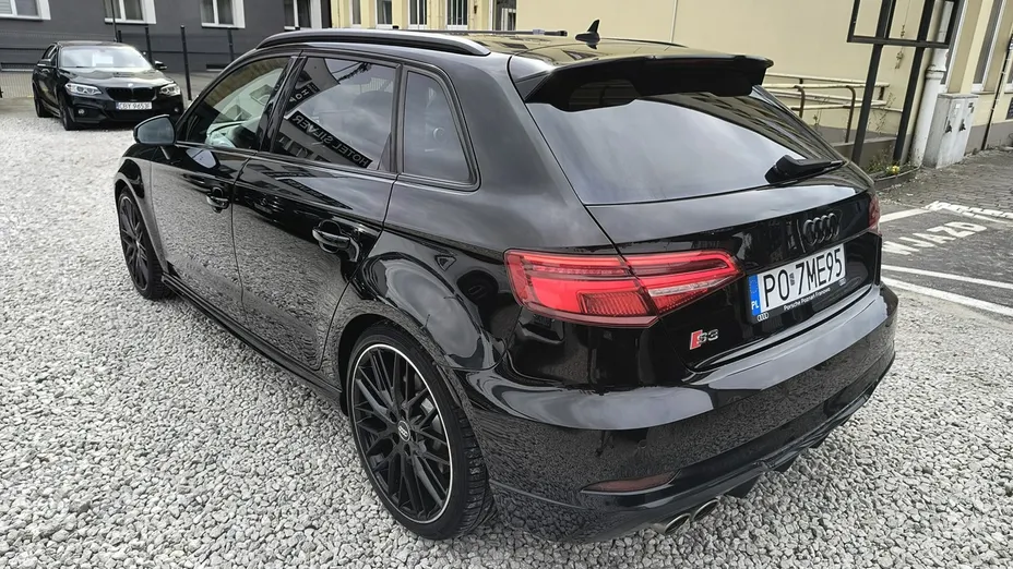 AUDI S3 Sportback -
