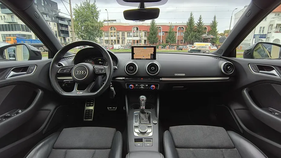 AUDI S3 Sportback -