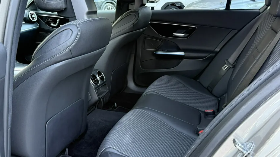 MERCEDES-BENZ C Klasa -