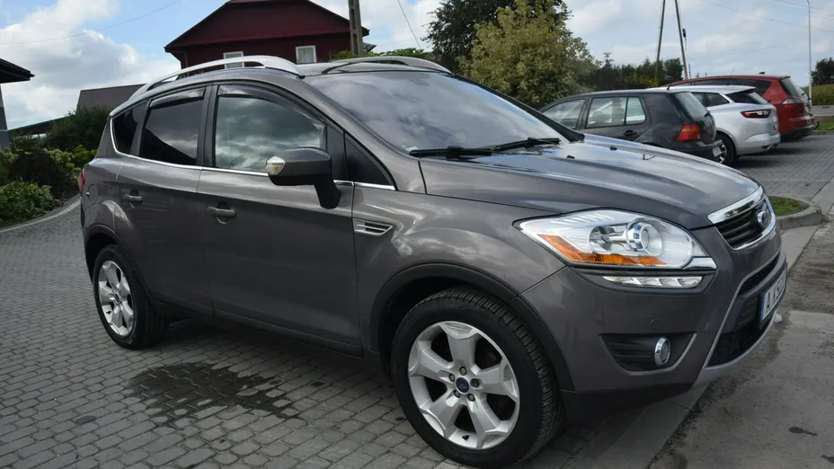 FORD Kuga -