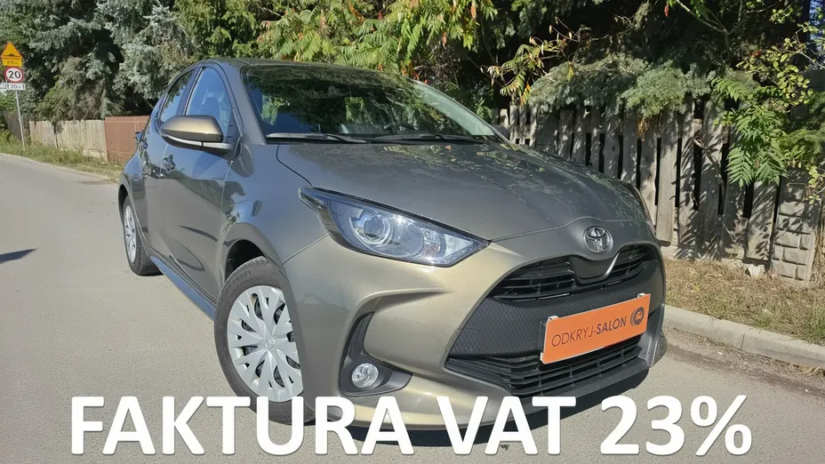 TOYOTA Yaris -