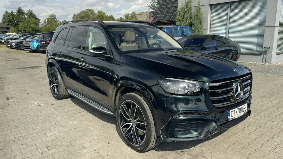 MERCEDES-BENZ GLS -