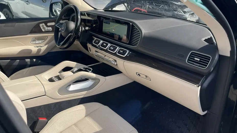 MERCEDES-BENZ GLS -