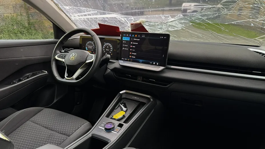 VOLKSWAGEN T-ROC -