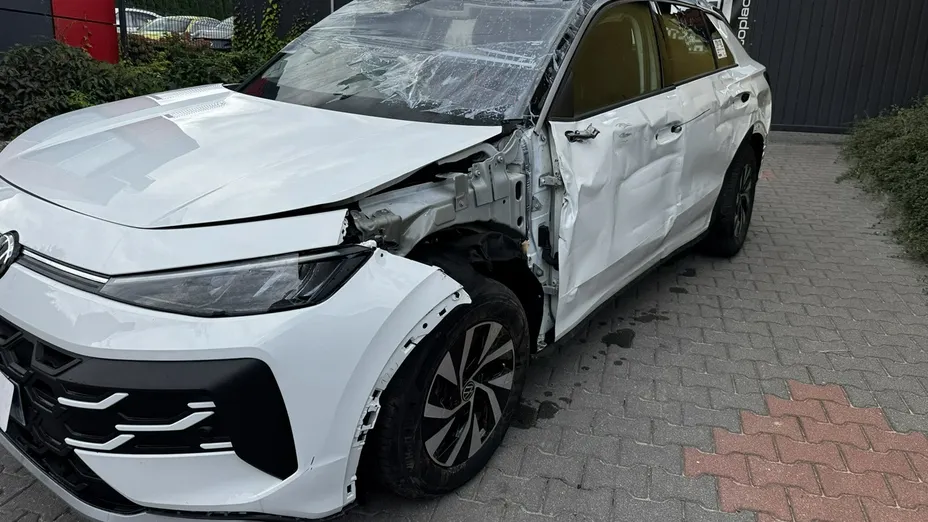 VOLKSWAGEN T-ROC -