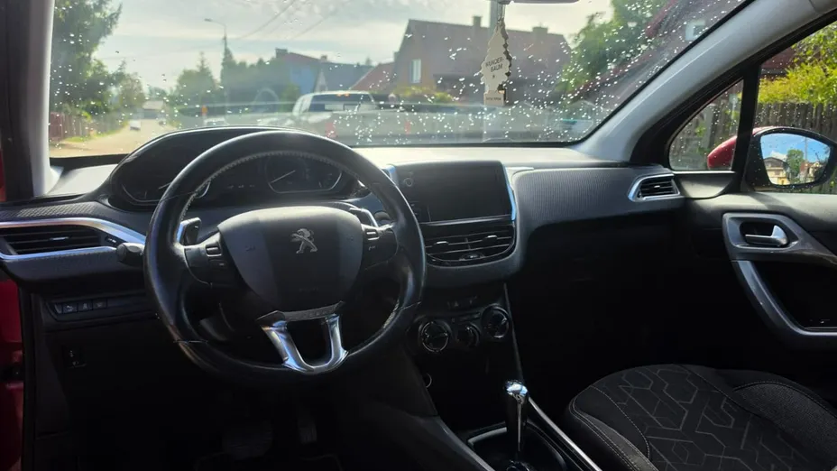 PEUGEOT 2008 -