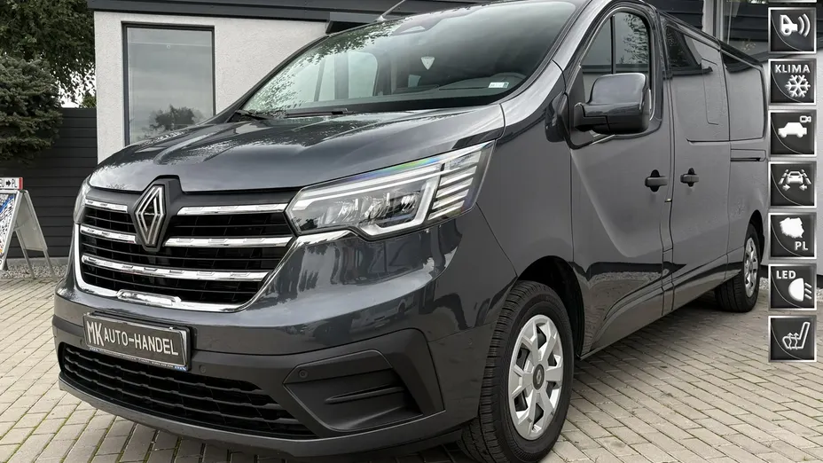 RENAULT Trafic -
