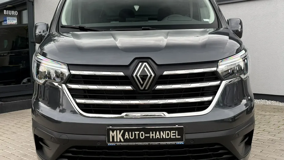 RENAULT Trafic -