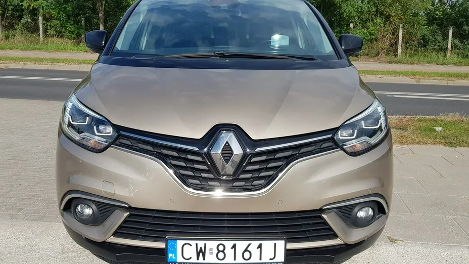 RENAULT Scenic -
