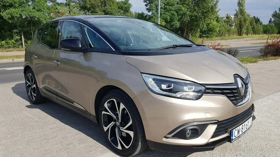 RENAULT Scenic -