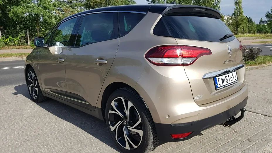 RENAULT Scenic -