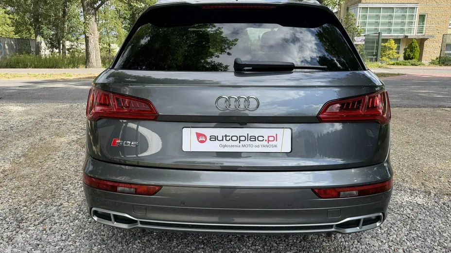 AUDI SQ5 -
