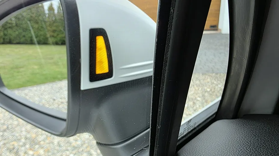 VOLKSWAGEN Tiguan -