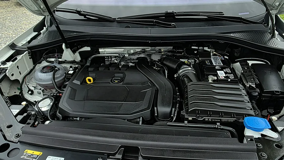 VOLKSWAGEN Tiguan -