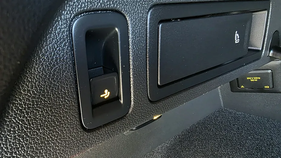 VOLKSWAGEN Tiguan -