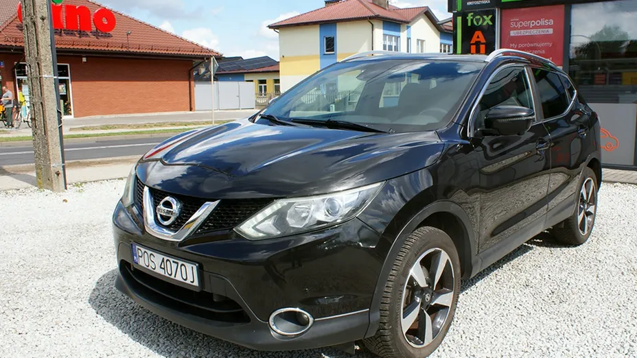 NISSAN Qashqai -