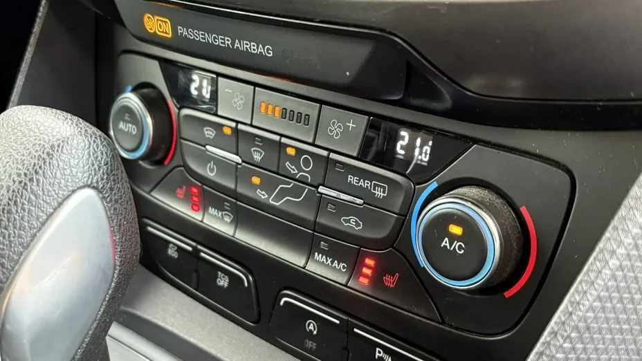 FORD Transit Connect -