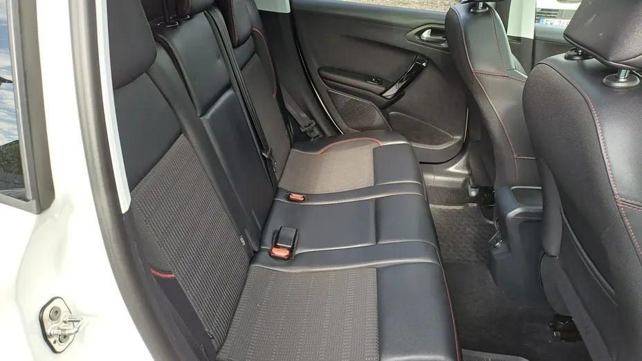 PEUGEOT 2008 -