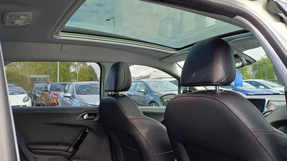 PEUGEOT 2008 -