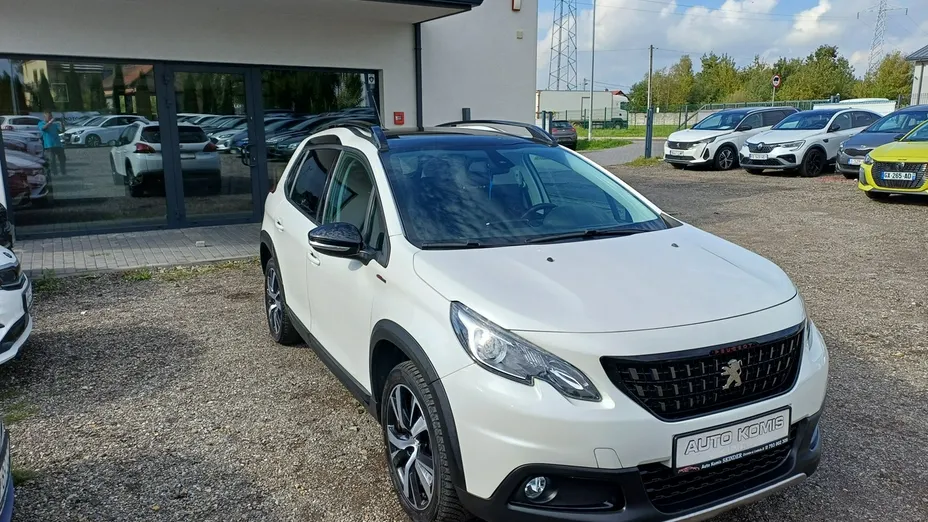 PEUGEOT 2008 -
