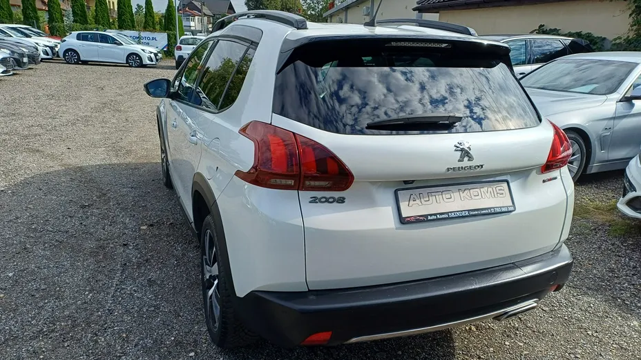 PEUGEOT 2008 -