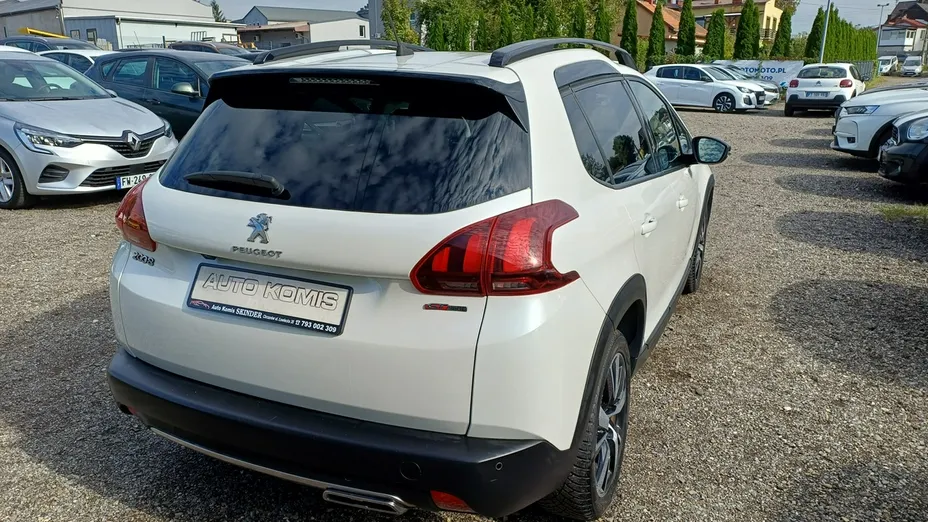 PEUGEOT 2008 -