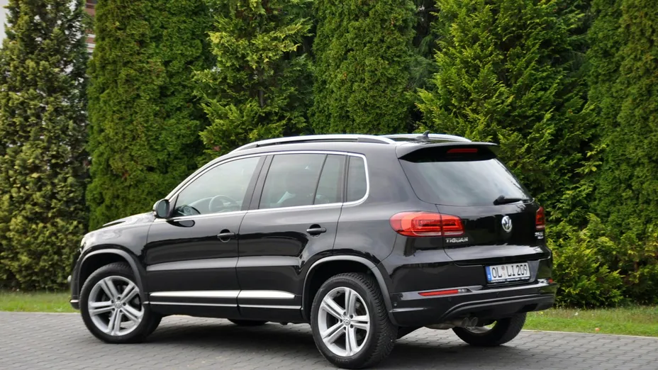 VOLKSWAGEN Tiguan -