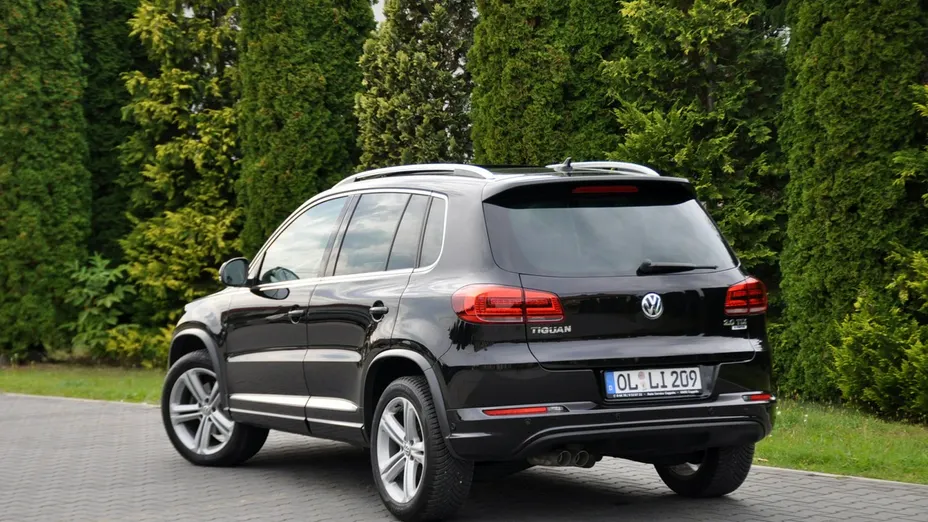 VOLKSWAGEN Tiguan -