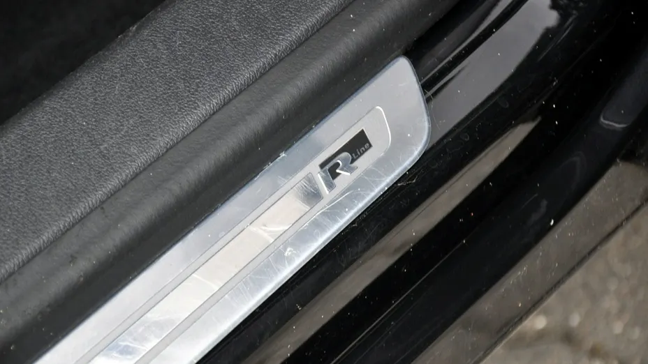 VOLKSWAGEN Tiguan -