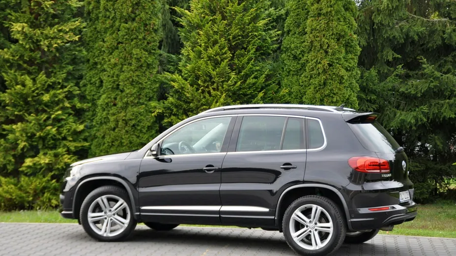 VOLKSWAGEN Tiguan -