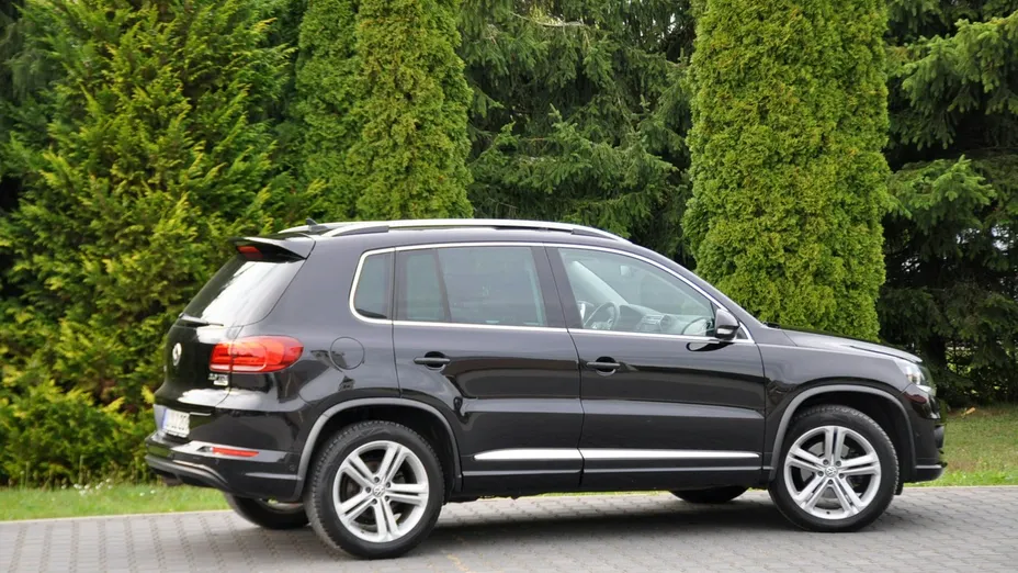 VOLKSWAGEN Tiguan -