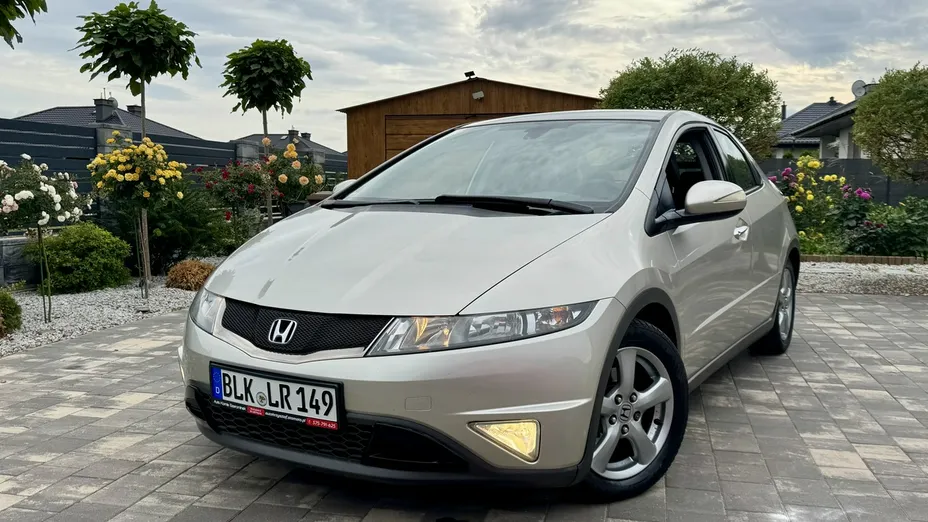 HONDA Civic -