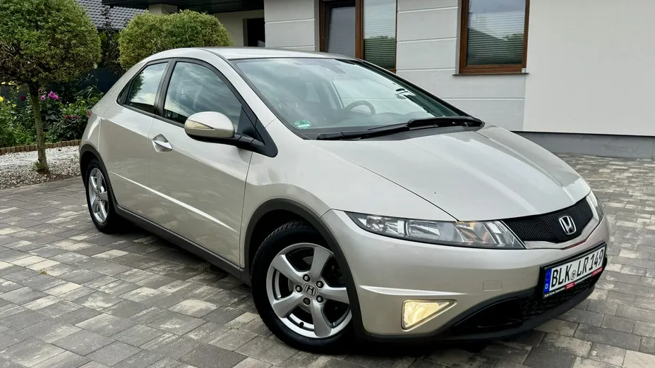 HONDA Civic -