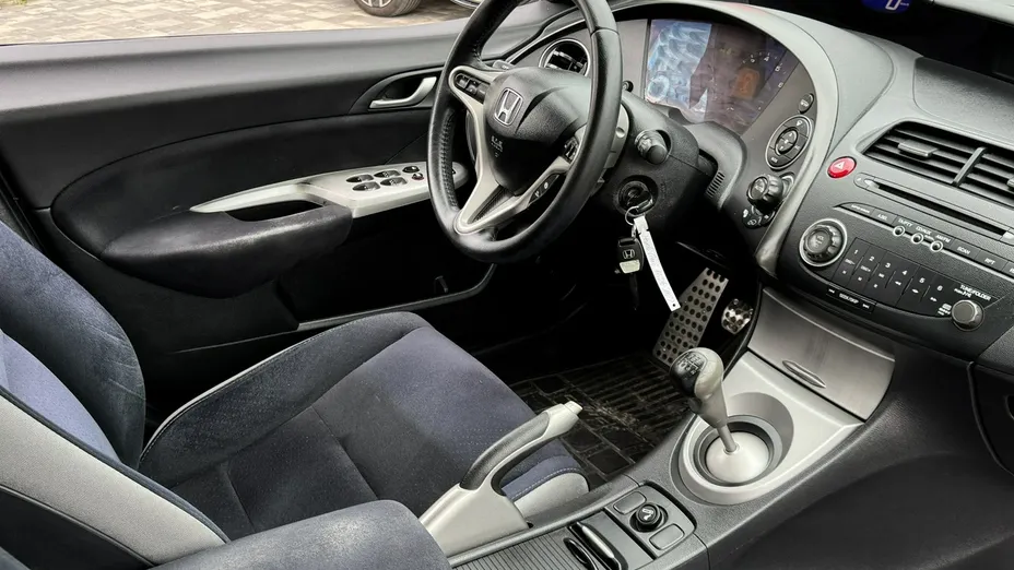 HONDA Civic -