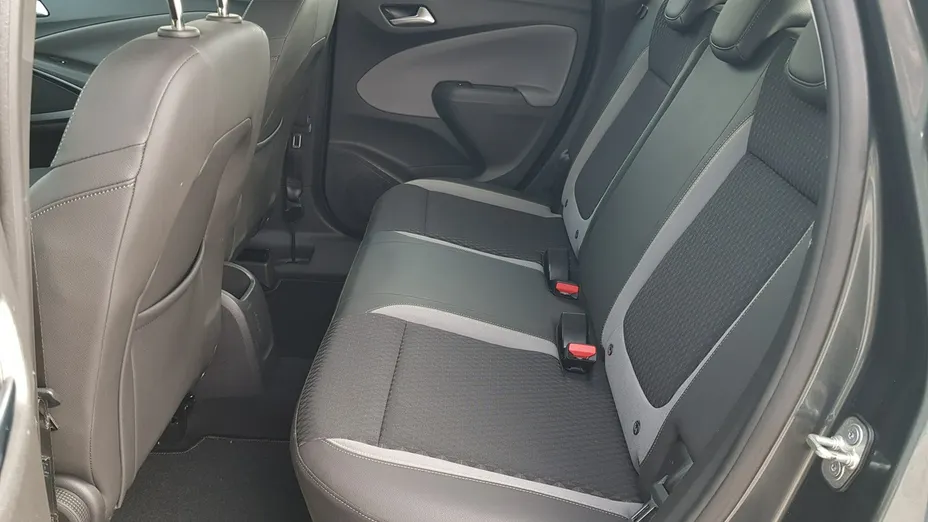OPEL Crossland X -