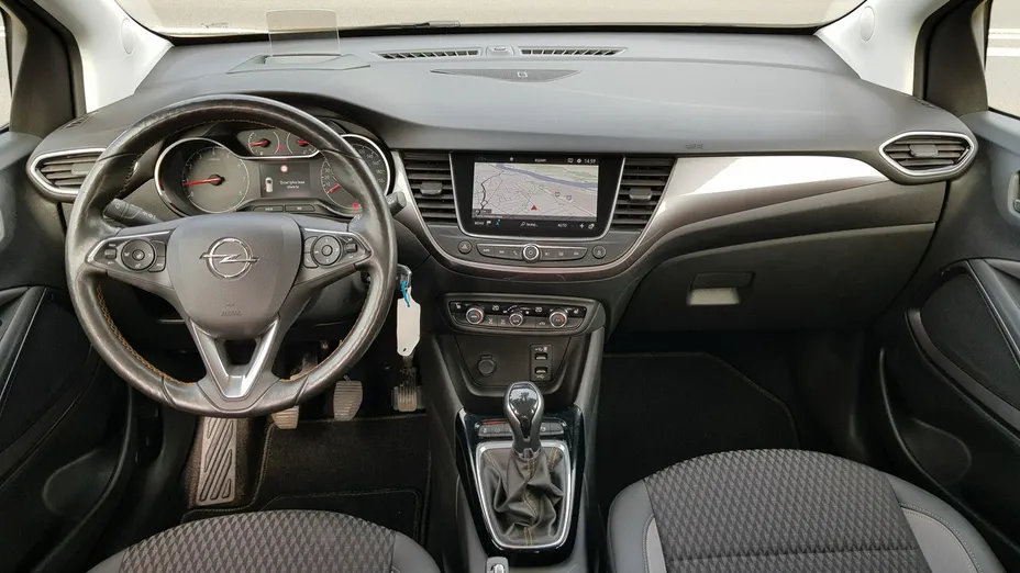 OPEL Crossland X -