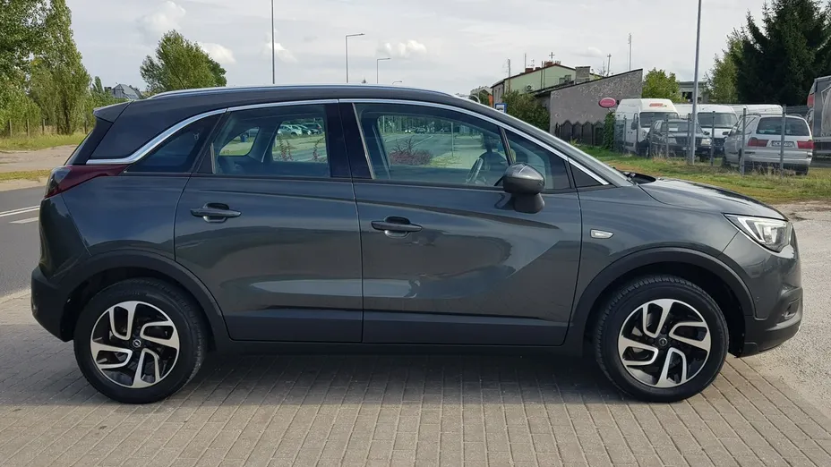 OPEL Crossland X -