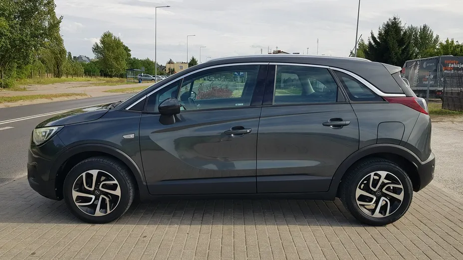 OPEL Crossland X -