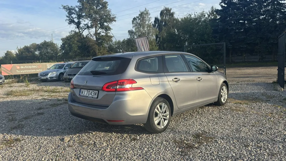 PEUGEOT 308 -