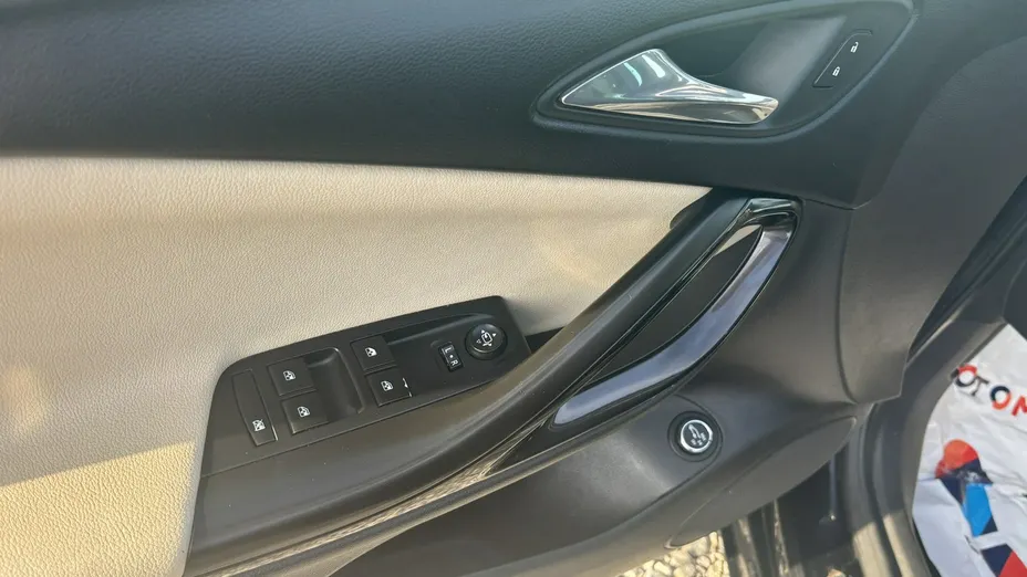 OPEL Astra -