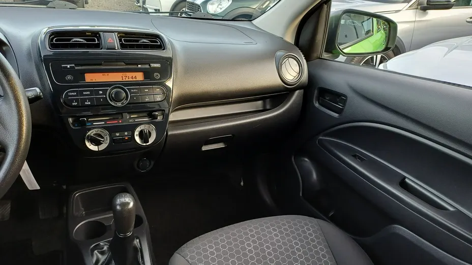 MITSUBISHI Space Star -
