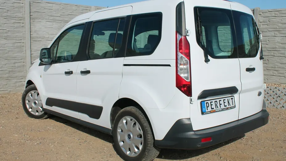 FORD Tourneo Connect -