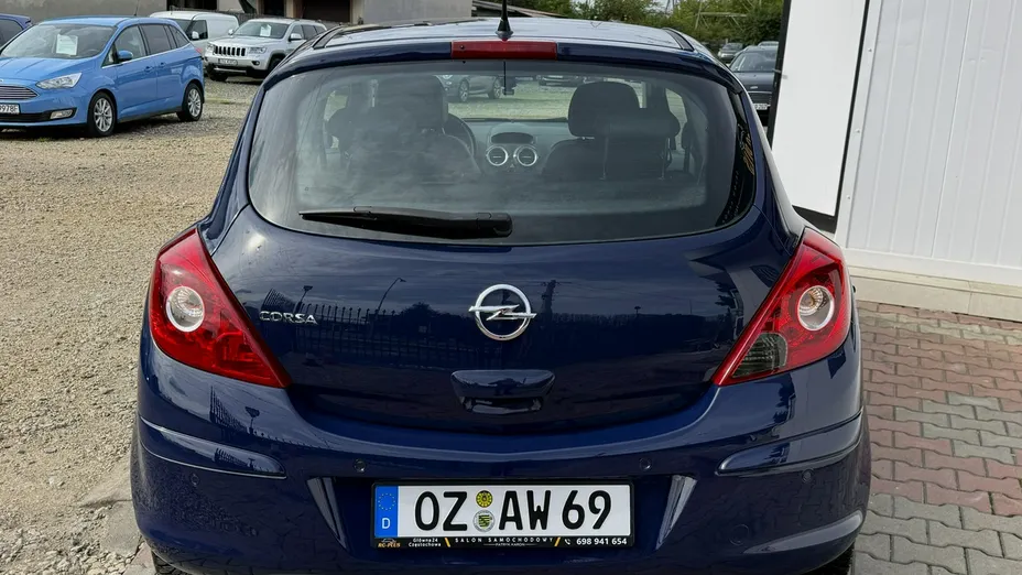 OPEL Corsa -