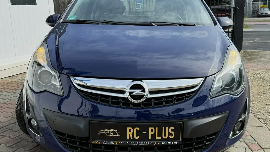 OPEL Corsa -